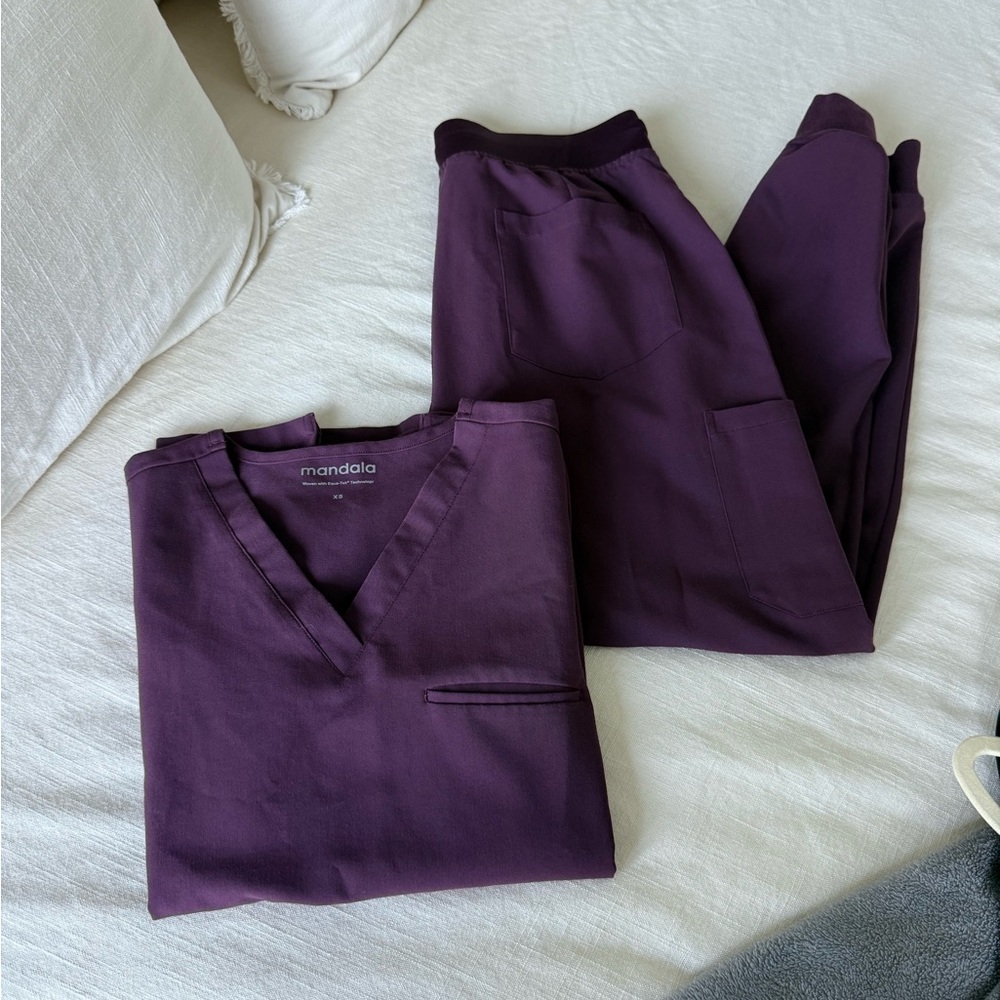 Mandala Women's Açaí scrubs